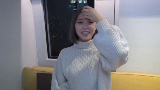 新婚人妻欲求不满 给老公戴绿帽无套备孕